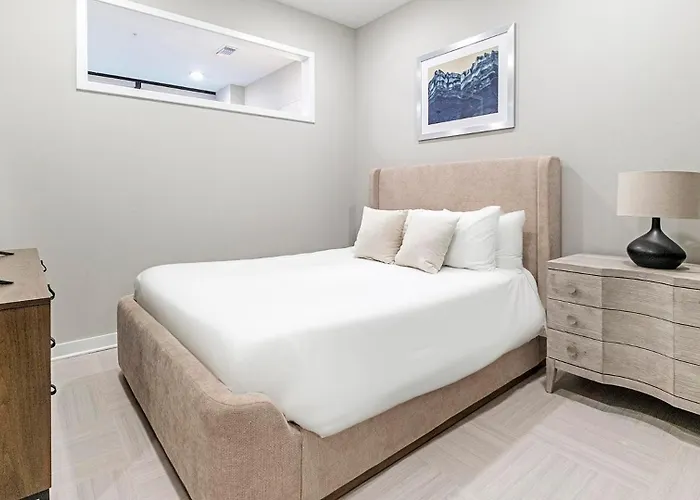 Landing Apartments - The 600