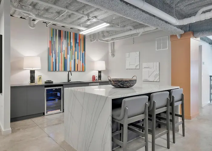 Downtown Escape, Gym In Building, Walk To Attractions